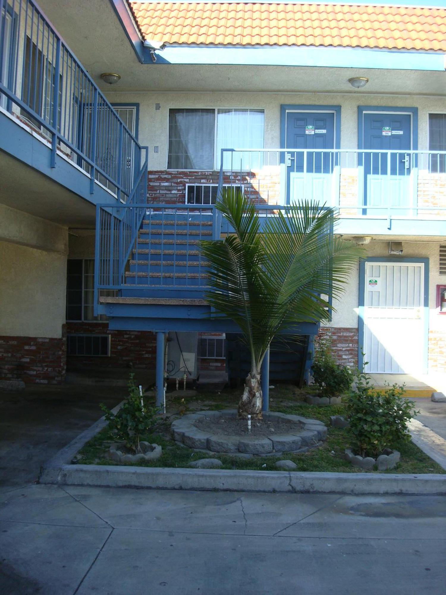 Scottish Inns Long Beach Bagian luar foto