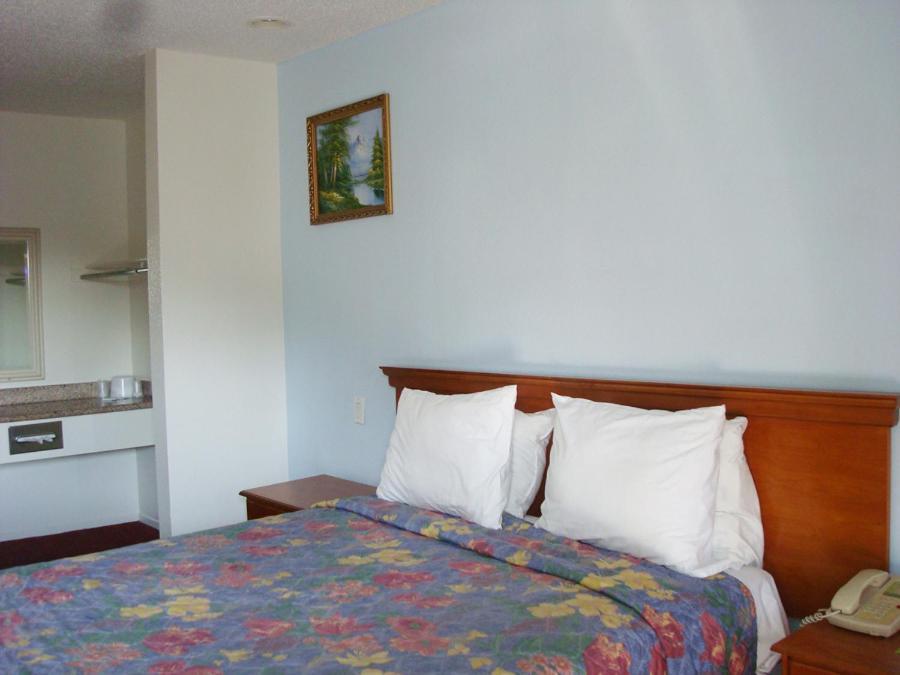 Scottish Inns Long Beach Ruang foto